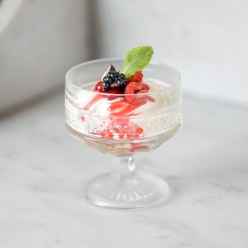Panna Cotta met Rode Vruchten-Bastiano Bonheiden