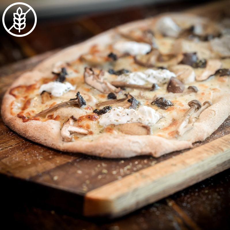 Pinsa Bianca - Funghi - Burrata - Tartufo - Glutenvrij-Bastiano Bonheiden