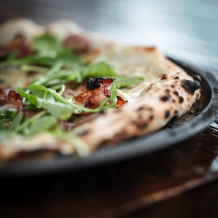 Pizza Bianca - Parmaham - Rucola - Burrata - Suggestie-Bastiano Bonheiden